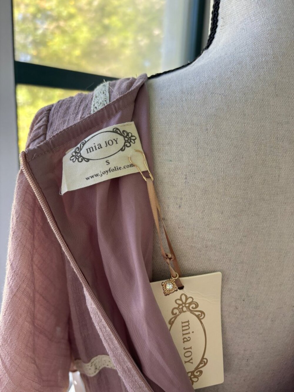 Mia Joy| Dusty Rose Crochet Lace-Trim Tiered Maxi Dress | Size S | New with Tags - Picture 4 of 6